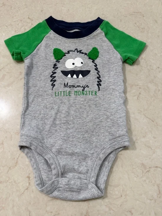 Carter's Gray Bodysuit with Navy Trim and Green Accent 6M NWOT - Picture 1 of 3